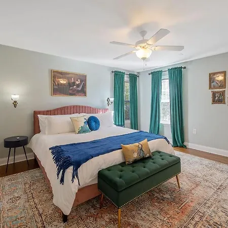 New Victorian Theme, 3Br, Lrg Backyard Close To Pnc Arena, Downtown, And Rdu Airport Raleigh Exterior photo